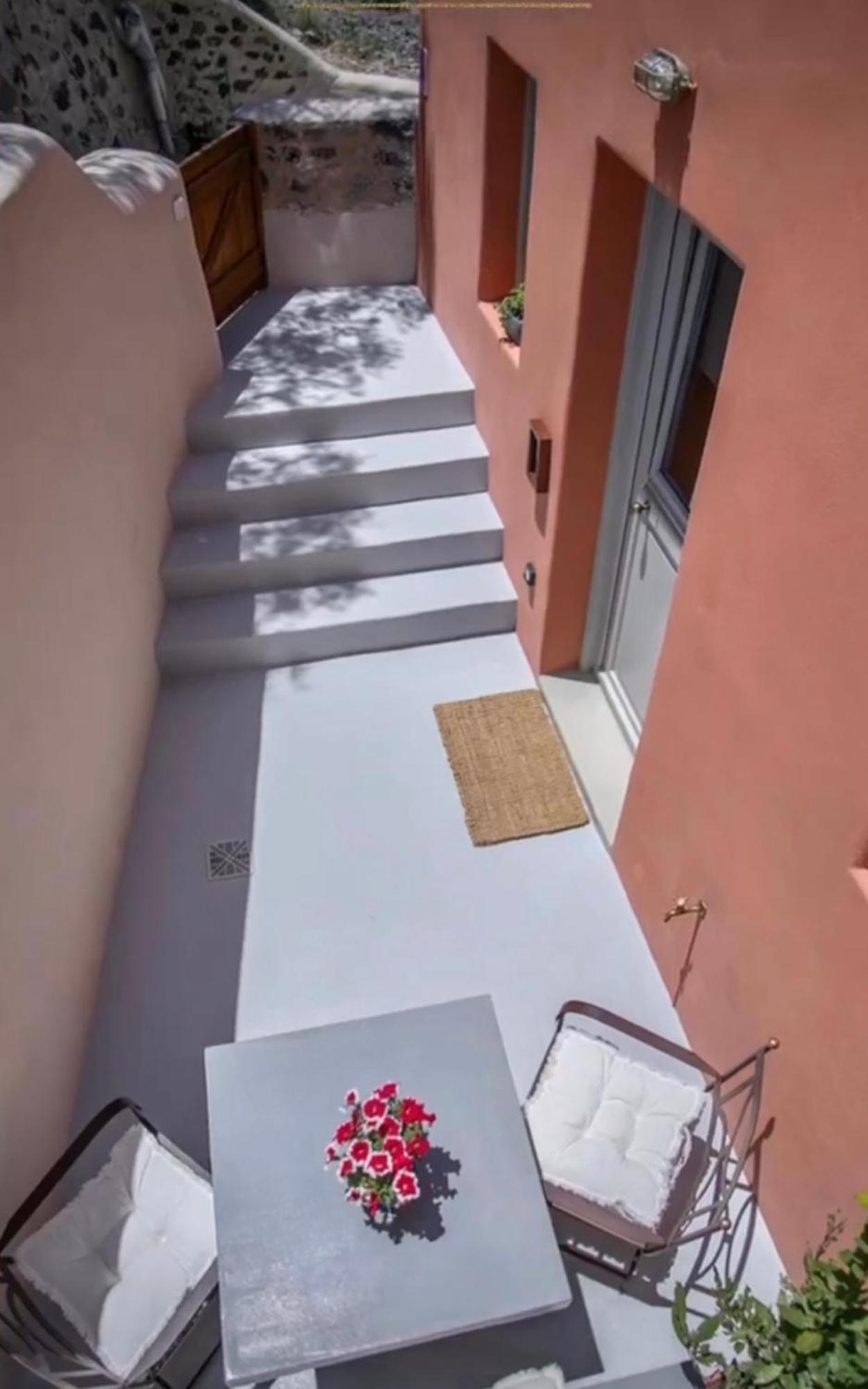 Pink Freud Villas Santorini Oía Zewnętrze zdjęcie